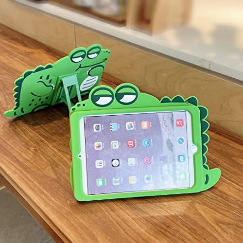 3D Sevimli Timsah Kılıf iPad 9th/8th/7th Nesil (2021/2020/2019) Kayış ile 10.2 inç, Kawaii Karikatür Yeşil Timsah Yumuşak