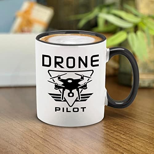 shop4ever Drone Pilot Komik Teknoloji Gurusu Hediye Seramik Kahve Kupa Çay Bardağı 11 oz. (Siyah Sap)