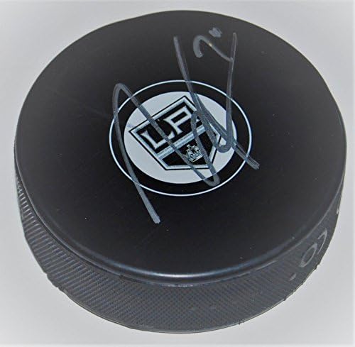 TANNER PEARSON imzalı (LOS ANGELES KRALLARI) hatıra logosu hokey diski W/COA İmzalı NHL Diskleri