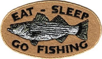 Ye, Uyu, Balık Tutmaya Git - Çizgili Levrek Balıklı Oval Logo - İşlemeli Ütü veya Yama Dikmek